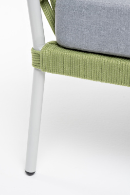 "Диего" кресло плетеное из роупа, каркас алюминий светло-серый (RAL7035) муар, роуп салатовый меланж круглый, ткань светло-серая